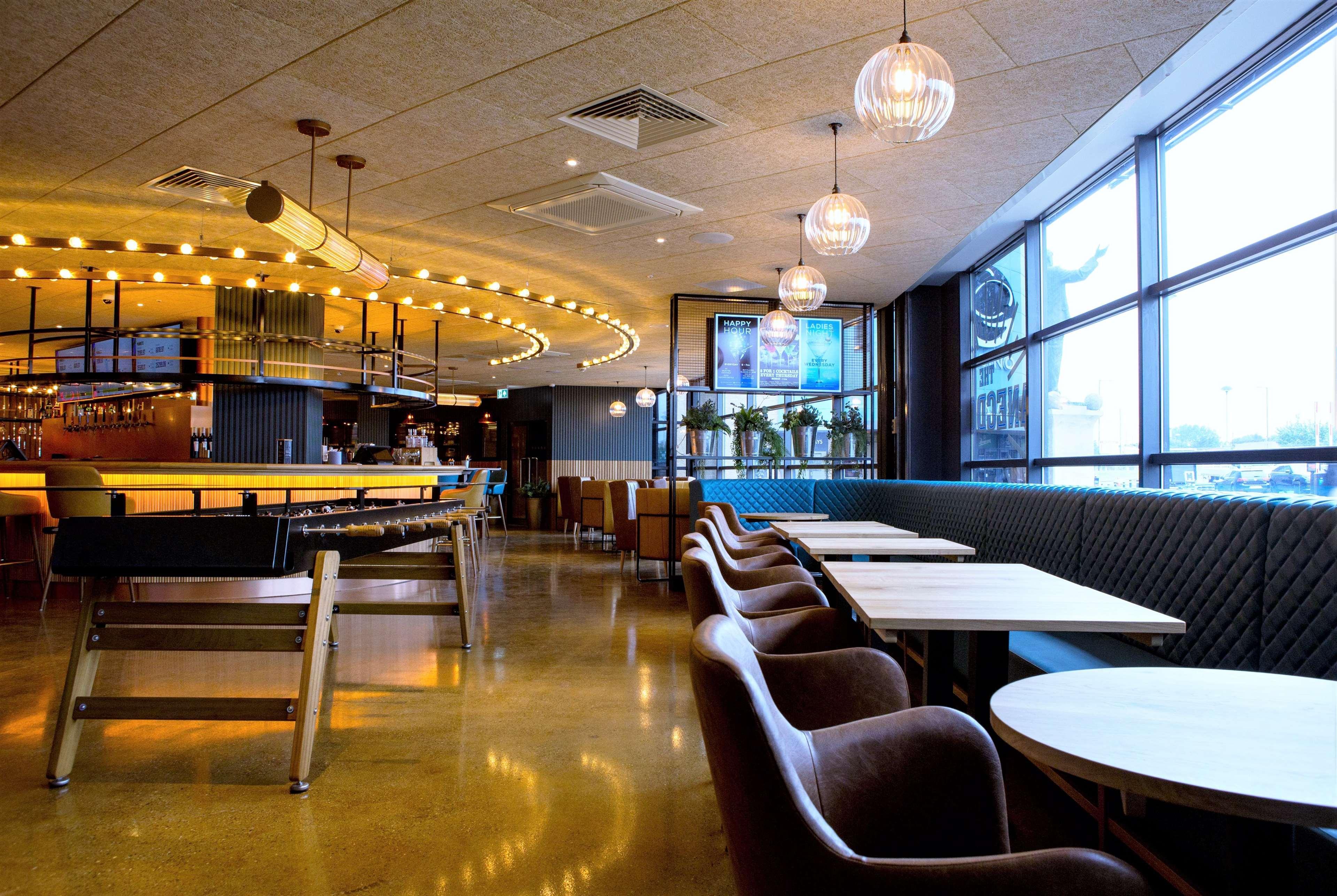 Doubletree By Hilton Coventry Building Society Arena Hotel Eksteriør billede