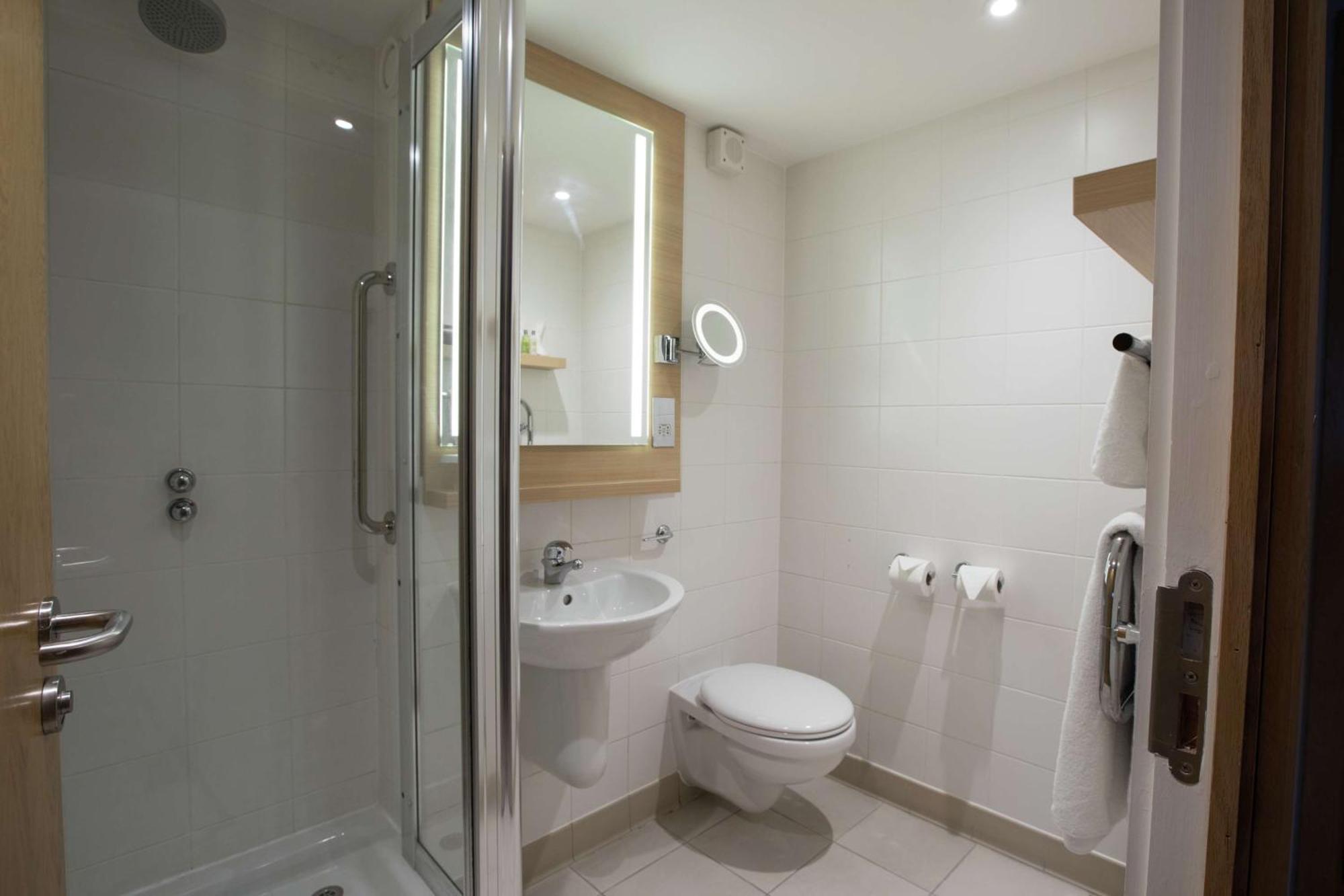 Doubletree By Hilton Coventry Building Society Arena Hotel Eksteriør billede