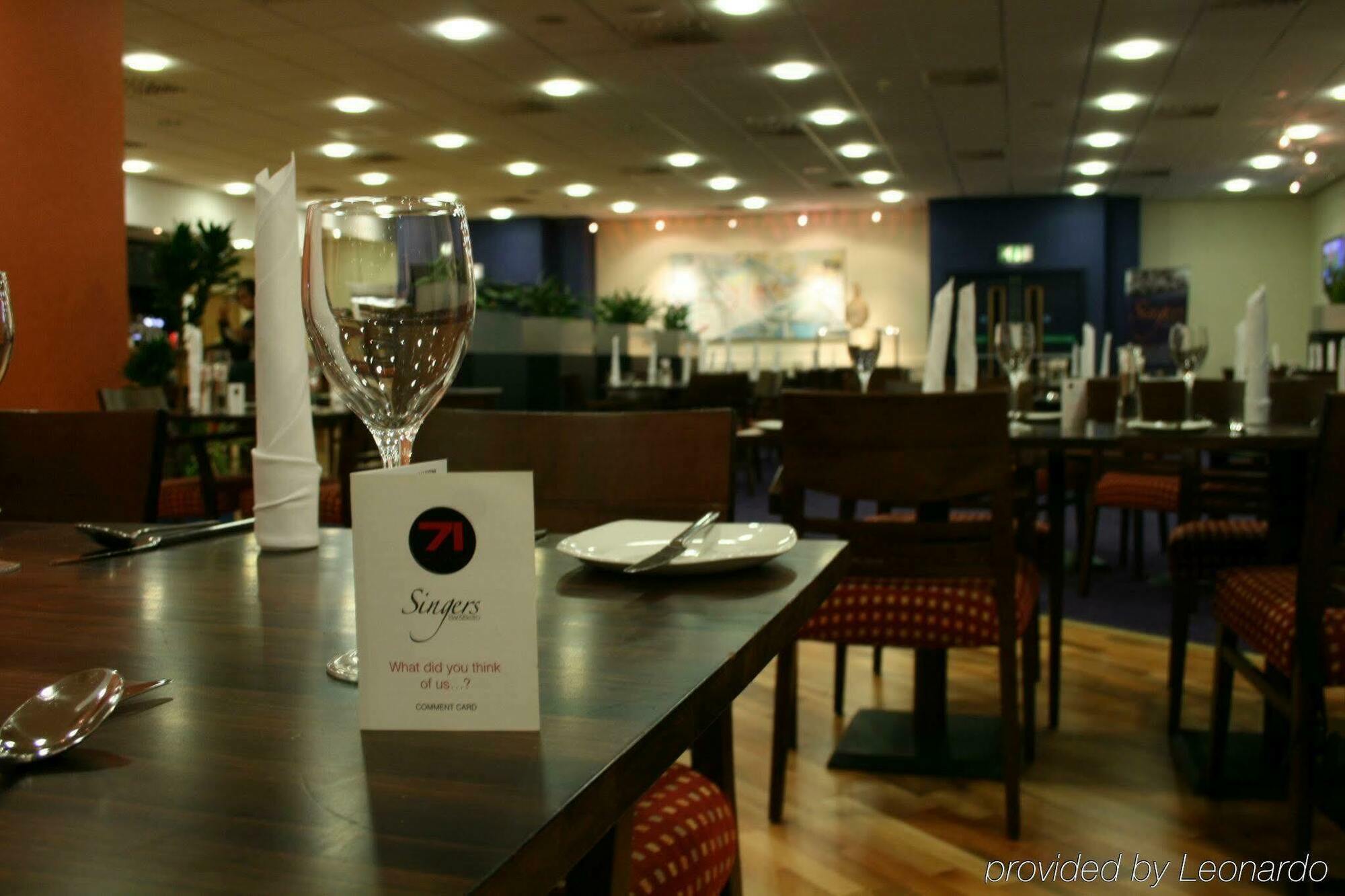 Doubletree By Hilton Coventry Building Society Arena Hotel Eksteriør billede